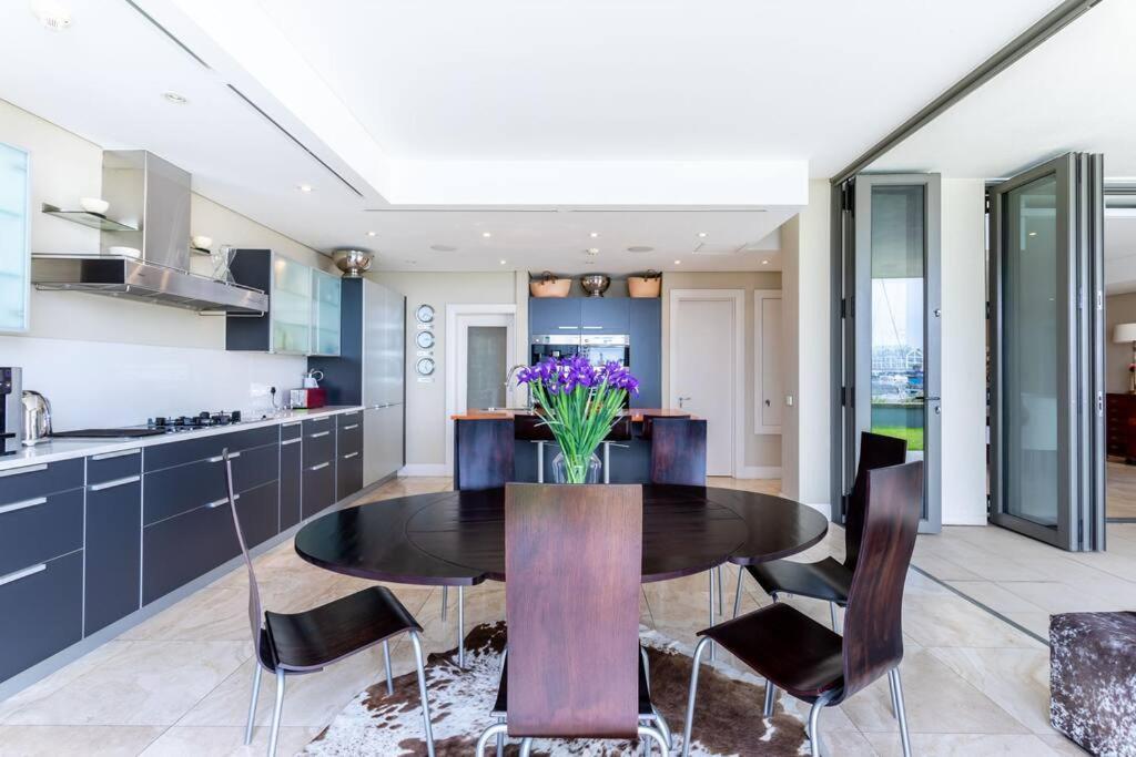 קייפטאון Outstanding V&A Marina Waterfront Apartment מראה חיצוני תמונה