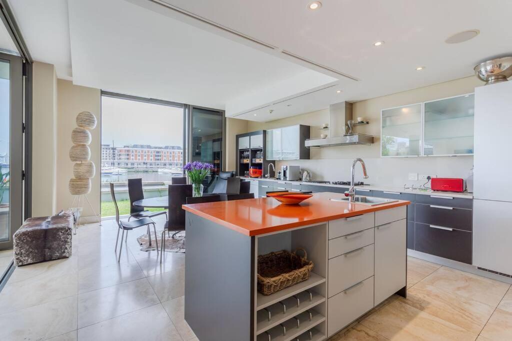 קייפטאון Outstanding V&A Marina Waterfront Apartment מראה חיצוני תמונה